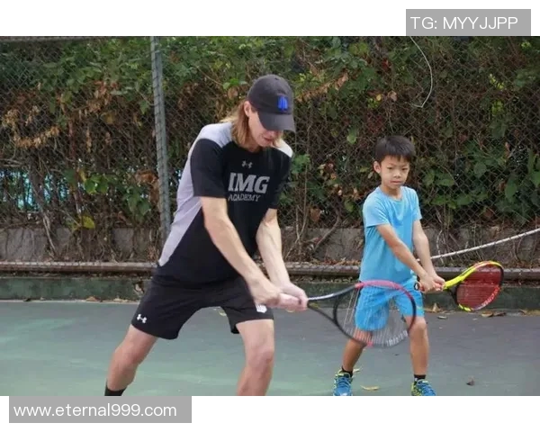 重庆网球队与成都网球队赛后复盘分析比赛节奏与战术对比